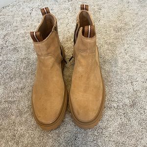 Madewell Henry Lugsole Boot in Suede